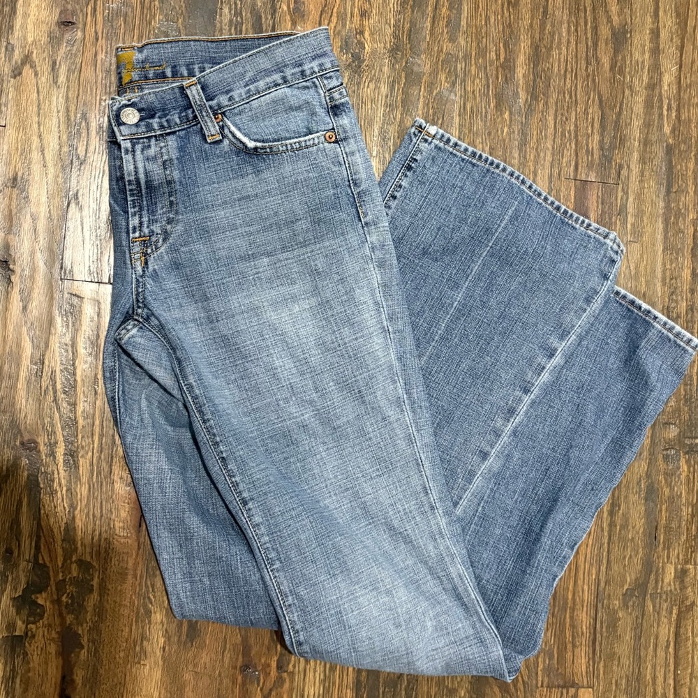 7 FOR ALL MANKIND Blue boot cut Jeans. Womens 28